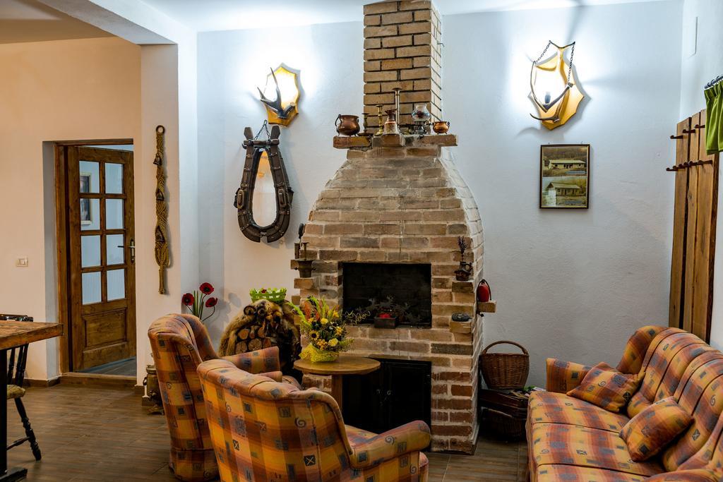 Cabana Groapa Seaca Petroşani Esterno foto